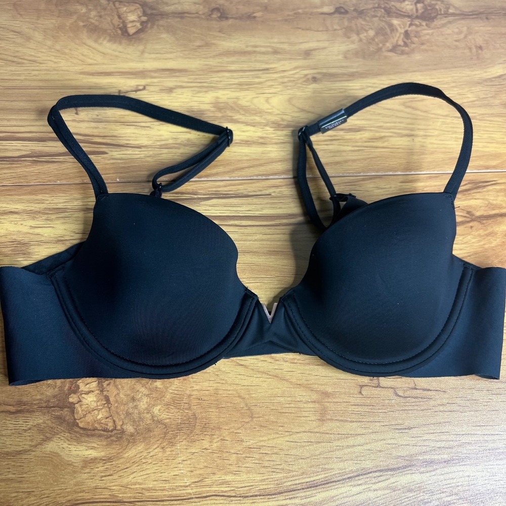 Victoria's Secret Lightly Lined Demi Bra Sz 32A‎ Black Underwire V-Hardware NWT